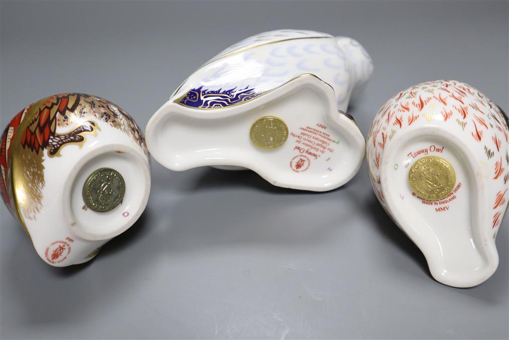 Three Royal Crown Derby owl paperweights, longest 15cm